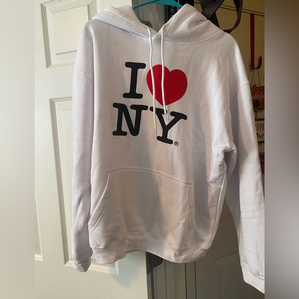 I love NY sweatshirt.